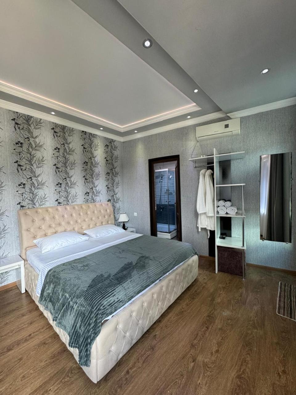 Hotel Aisi Kutaisi Zewnętrze zdjęcie