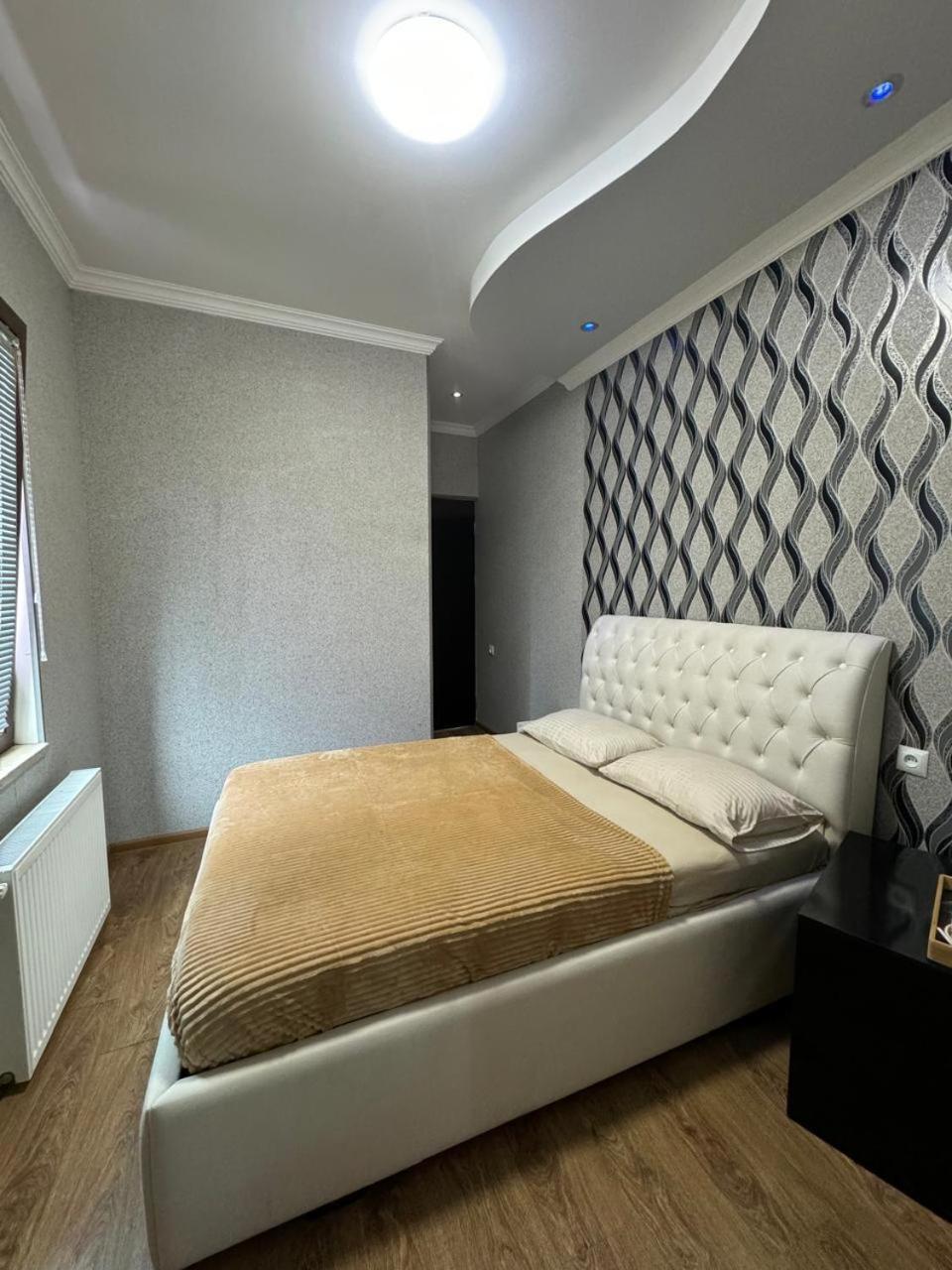 Hotel Aisi Kutaisi Zewnętrze zdjęcie