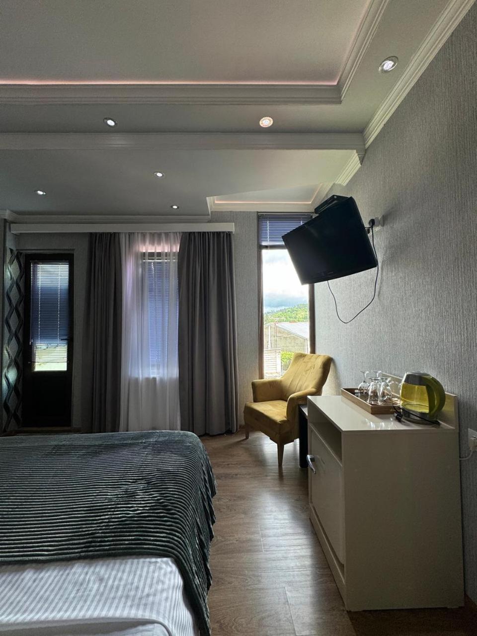 Hotel Aisi Kutaisi Zewnętrze zdjęcie