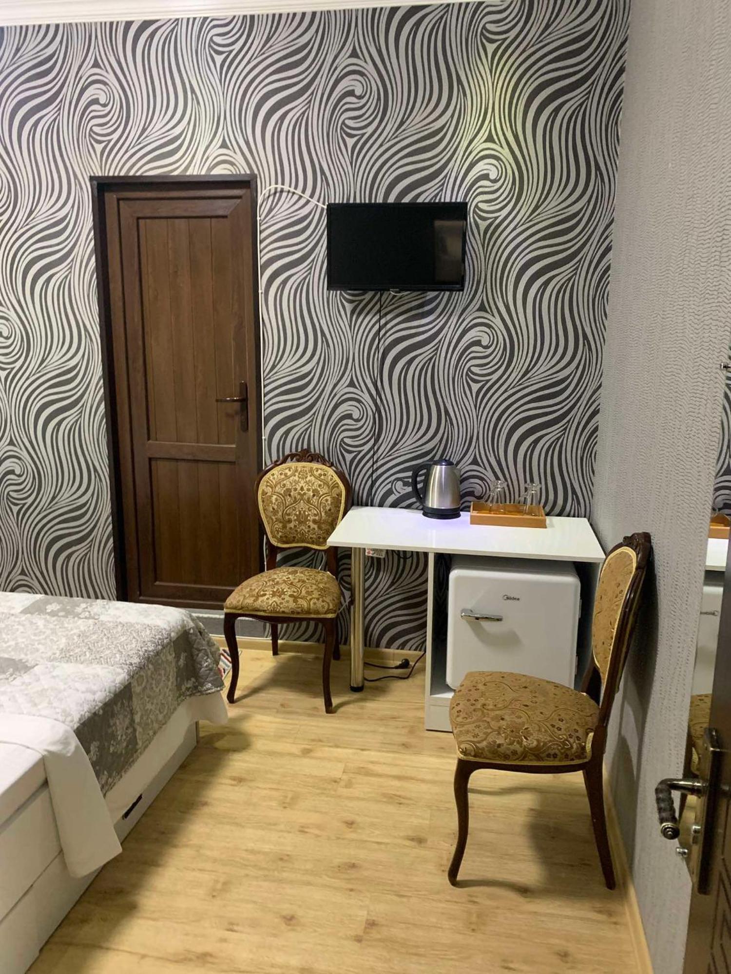 Hotel Aisi Kutaisi Zewnętrze zdjęcie